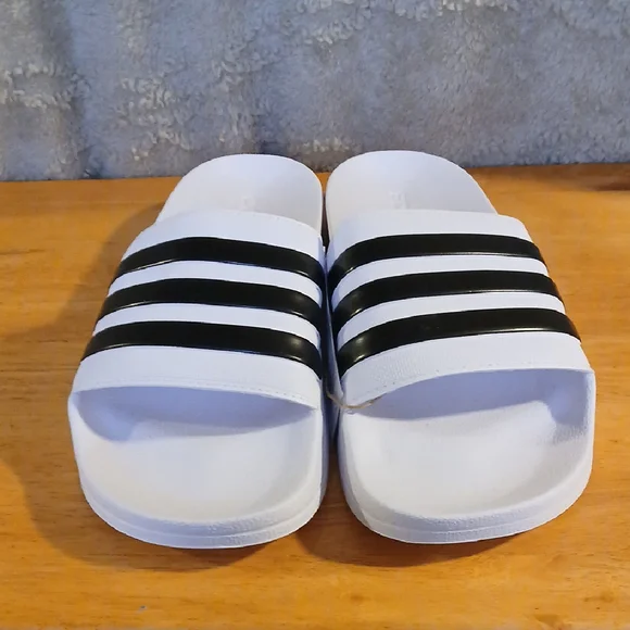 Adidas Classic White and Black Slides - Picture 2 of 6